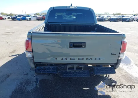 2022 Toyota Tacoma Trd Off Road z USA, uszkodzony, nr VIN 3TMCZ5AN3NM462275